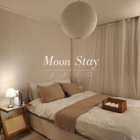 Moon Stay